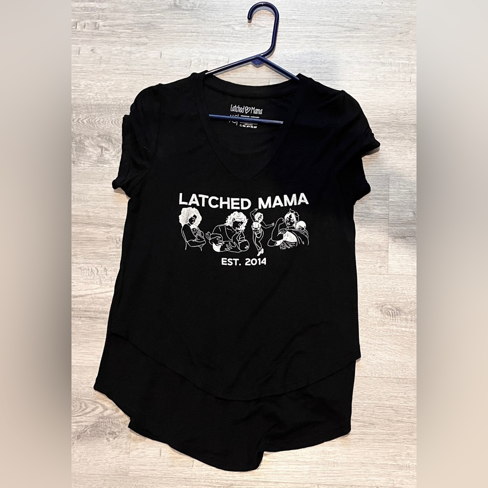 Printed V-Neck Boyfriend Nursing Tee XS